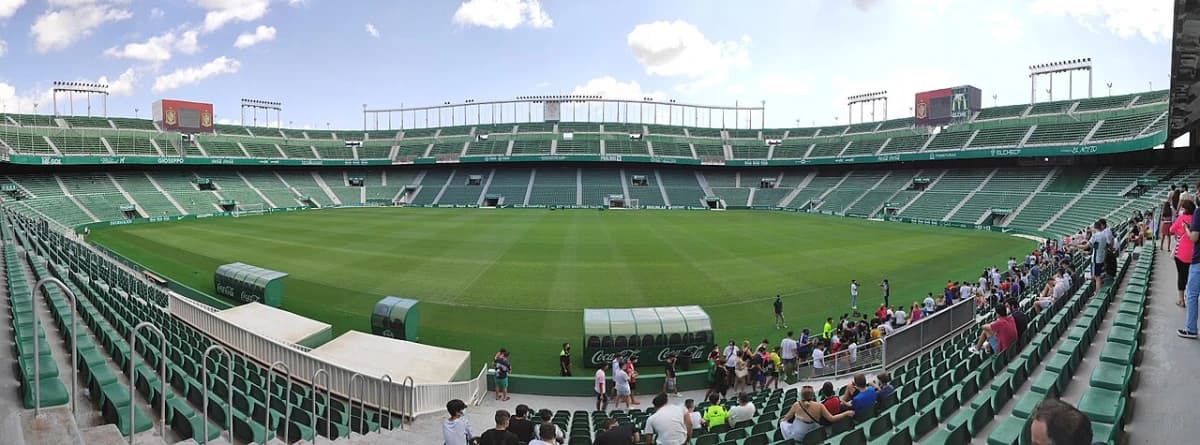 Estadio Manuel Martínez Valero
